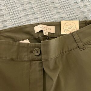 Talbots woman’s Bermuda shorts